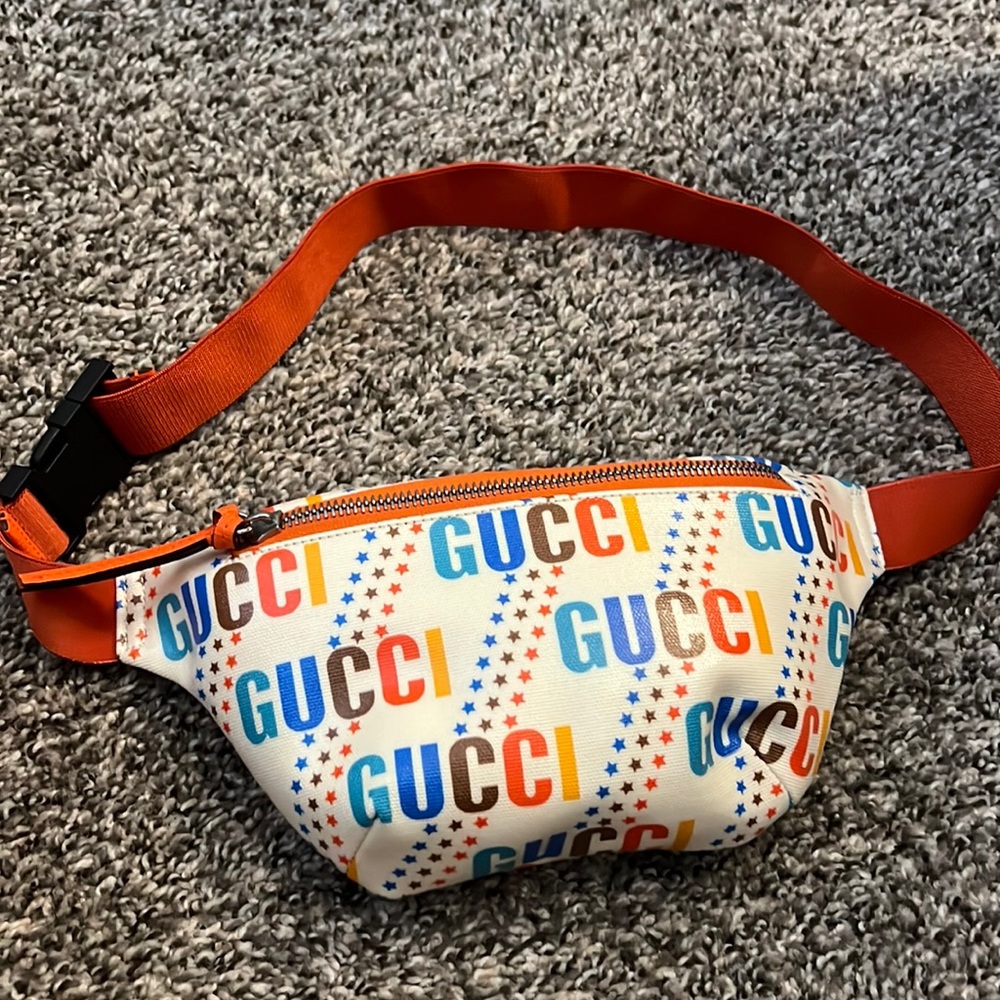 Girls Gucci crossbody bag